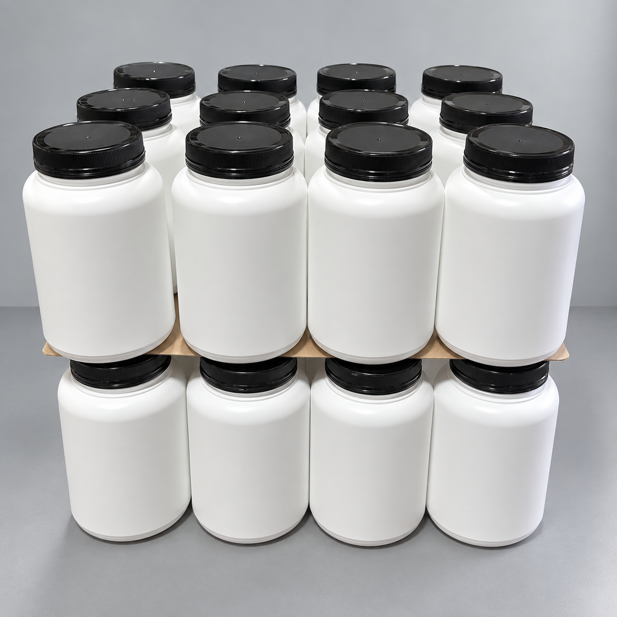 Pots blancs en plastique PEHD de 2 L et bouchons noirs — Lot de 24